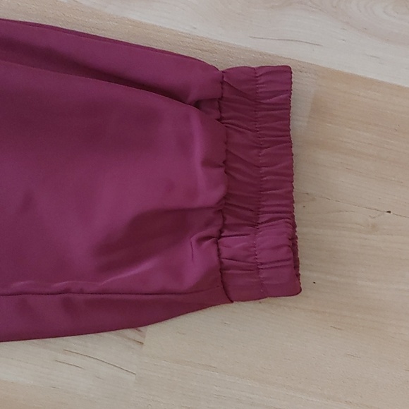 ASOS Design Ruffle Sweatpants in Burgundy Women's Us Size 4 NWT - Picture 13 of 16